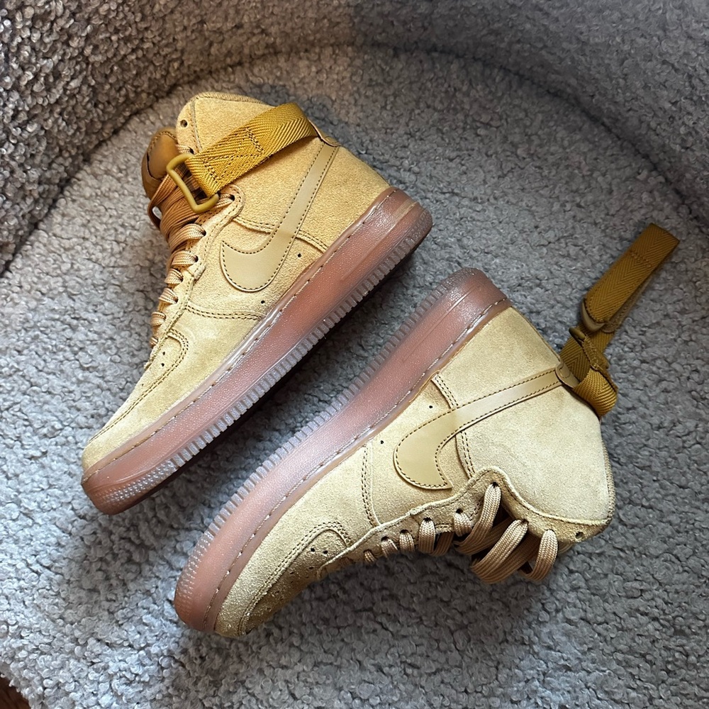 Nike Air Force 1 High LV8 3 GS 'Wheat'